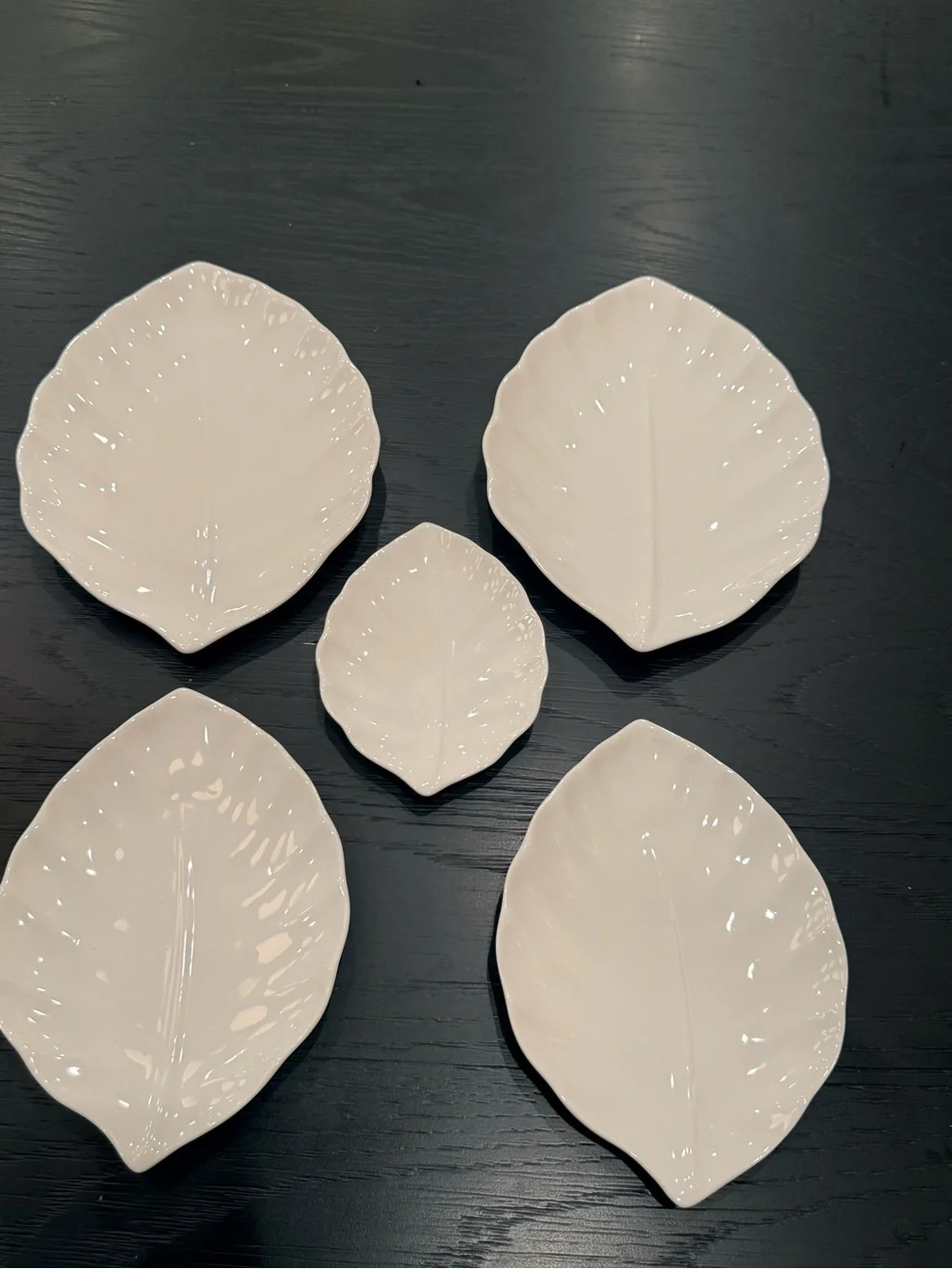 White Porcelain Crate & Barrel Leaf-Shaped Ceramic Serving Plates - Set of 5
